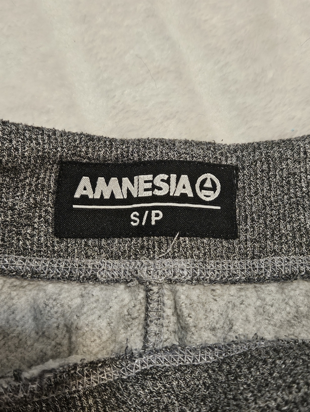 Amnesia Heathered Gray Slim Jogger Sweatpants with Zippered Pockets - Picture 7 of 16